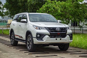 Fortuner Self Drive Car