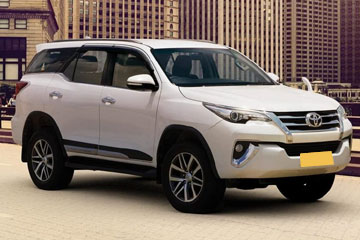 Luxury Fortuner Car Hire in Amritsar